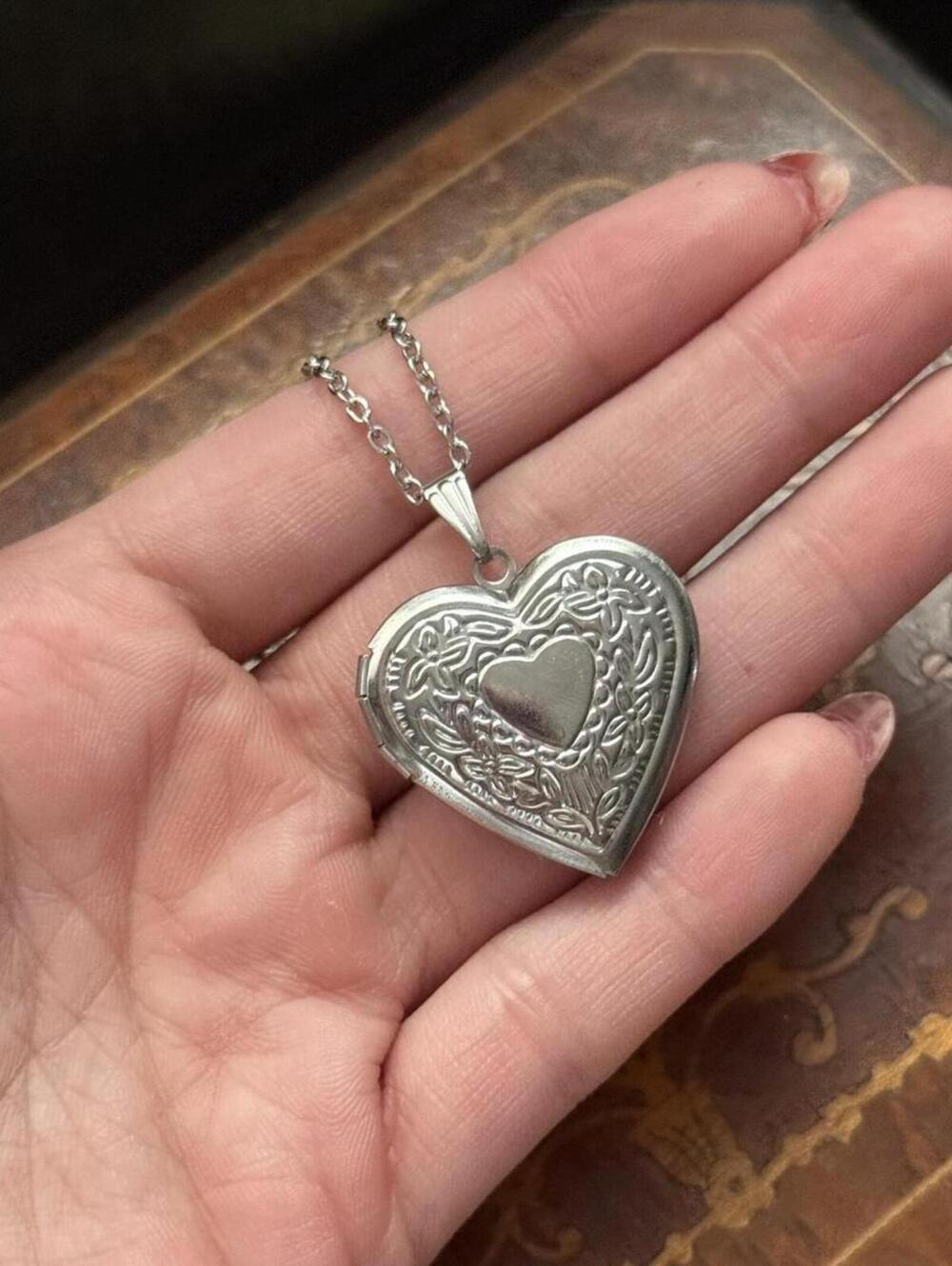 Vintage Style Silver Tone Heart Locket Necklace